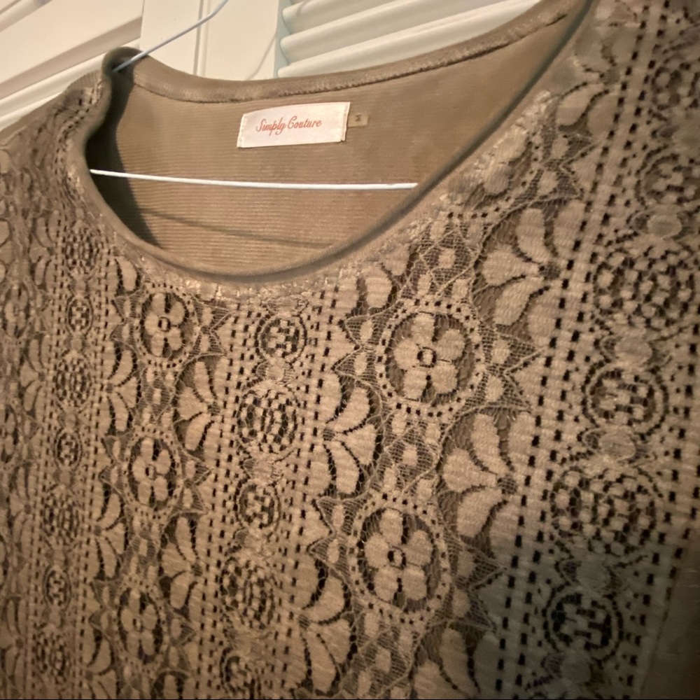SIMPLY COUTURE Olive Lacey Ruffled Tunic - Picture 3 of 8